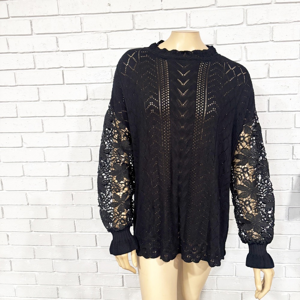 Blue Buttercup‎ Black Pointelle Knit Lace Sleeve Sweater Womens Medium
